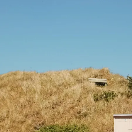 Three-bedroom In Hvide Sande